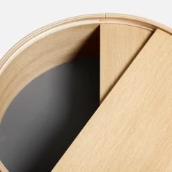 Woud - Arc Tabel -Meubilair Verkoopwinkel Woud Arc Beistelltisch Eiche weiss pigmentiert Detail