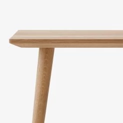 &Tradition & Tradition - In Between Bijzettafel SK23 & SK24 9 &Tradition & Tradition - In Between Bijzettafel SK23 & SK24 -Meubilair Verkoopwinkel andTradition In Between Beistelltisch Eiche geoelt Detail