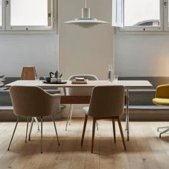 &Tradition & Tradition - Pavilion Dining Eettafel 10 &Tradition & Tradition - Pavilion Dining Eettafel -Meubilair Verkoopwinkel andTradition Pavilion Dining Esstisch Eiche klar lackiert Gestell chrom Situation 2