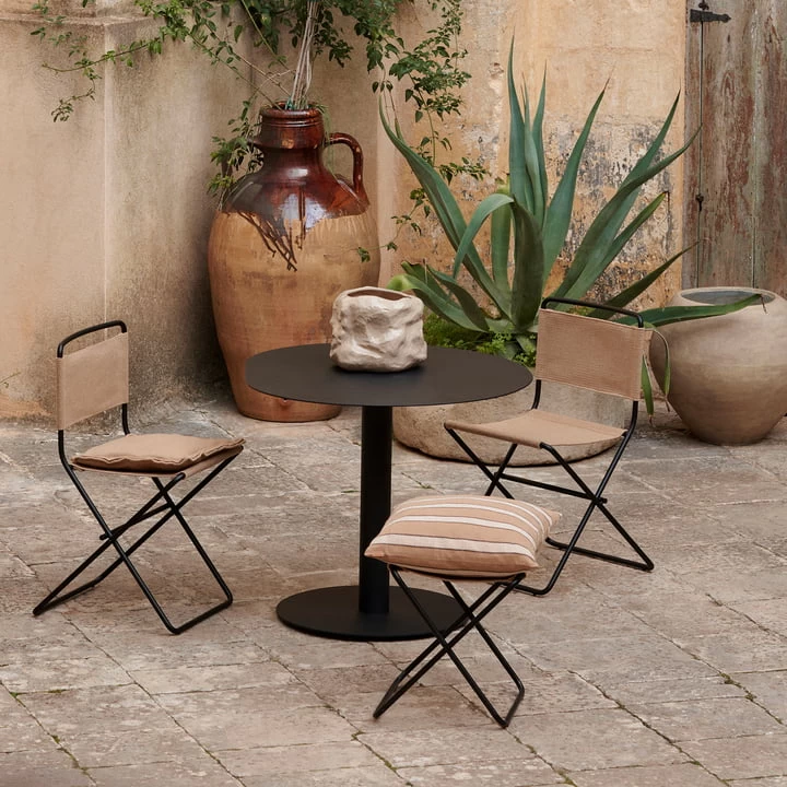 Ferm Living - Pond Dining Table, H 72 X Ø 88 Cm, Zwart 3 Ferm Living - Pond Dining Table, H 72 X Ø 88 Cm, Zwart - Afbeelding 3