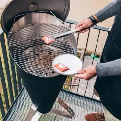 Höfats - Cone Houtskoolgrill 34 Höfats - Cone Houtskoolgrill -Meubilair Verkoopwinkel hoefats Cone Holzkohlegrill Situation 1