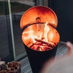 Höfats - Cone Houtskoolgrill 37 Höfats - Cone Houtskoolgrill -Meubilair Verkoopwinkel hoefats Cone Holzkohlegrill Situation 5